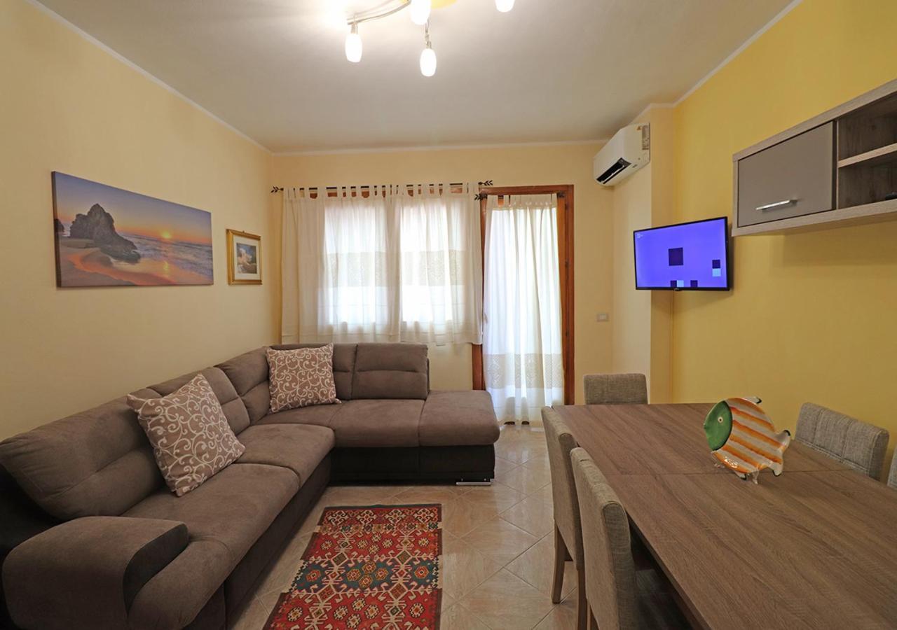 Murphy Holiday Home - Residenza Guardia Vecchia Ла-Маддалена Экстерьер фото